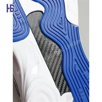 Cov qauv nrov ntawm cov khau ncaws pob siv Carbon Fiber Insoles